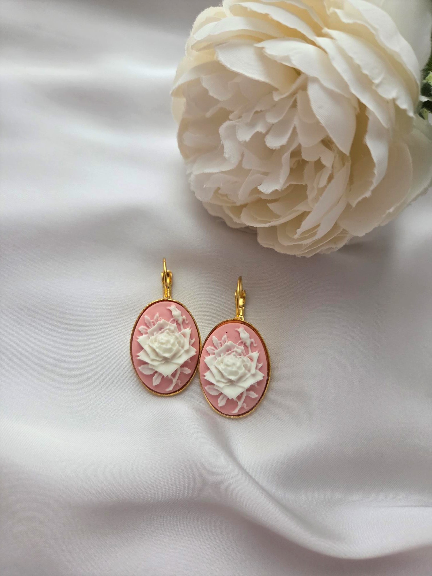 Ohrringe Modell Cameo de Fleur