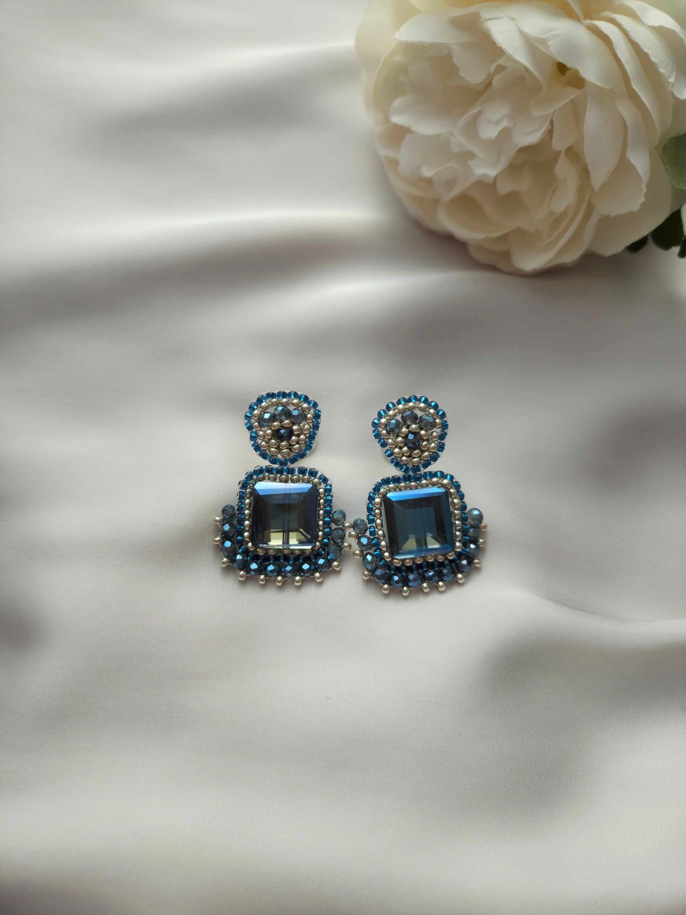 Ohrringe Modell Valentina Blau