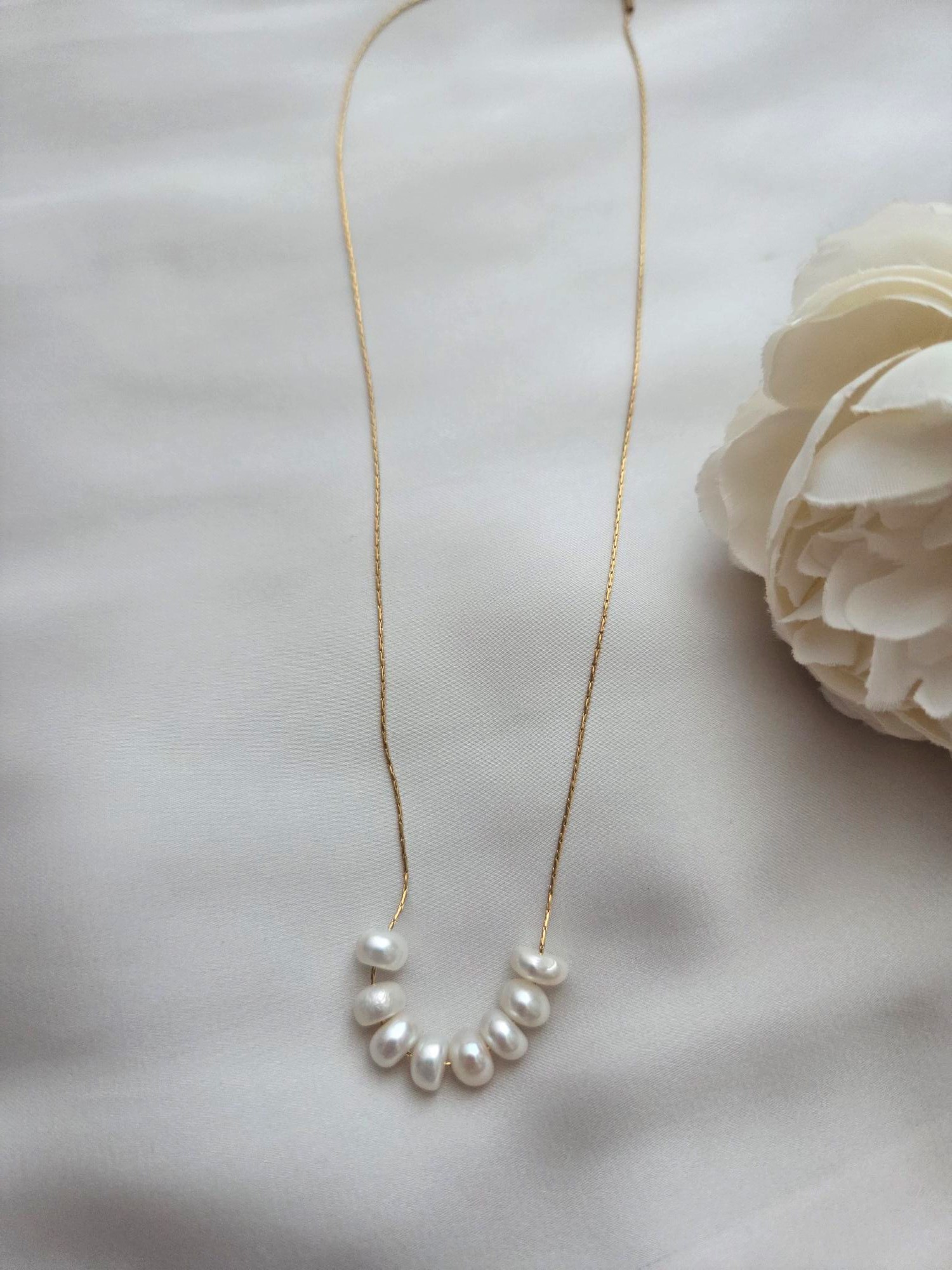 Halskette mit Süßwasserperlen