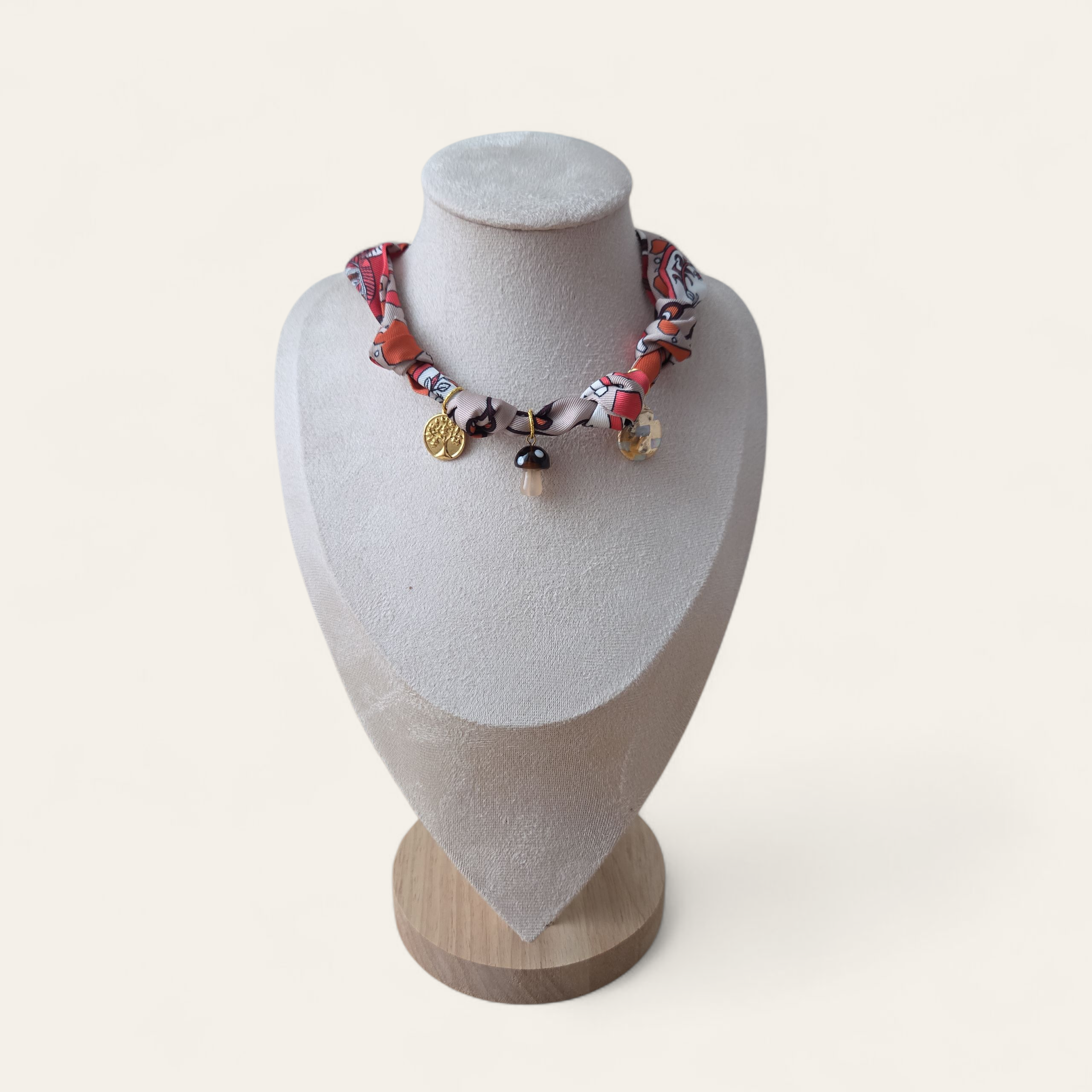 Halstuchkette Modell Iva 