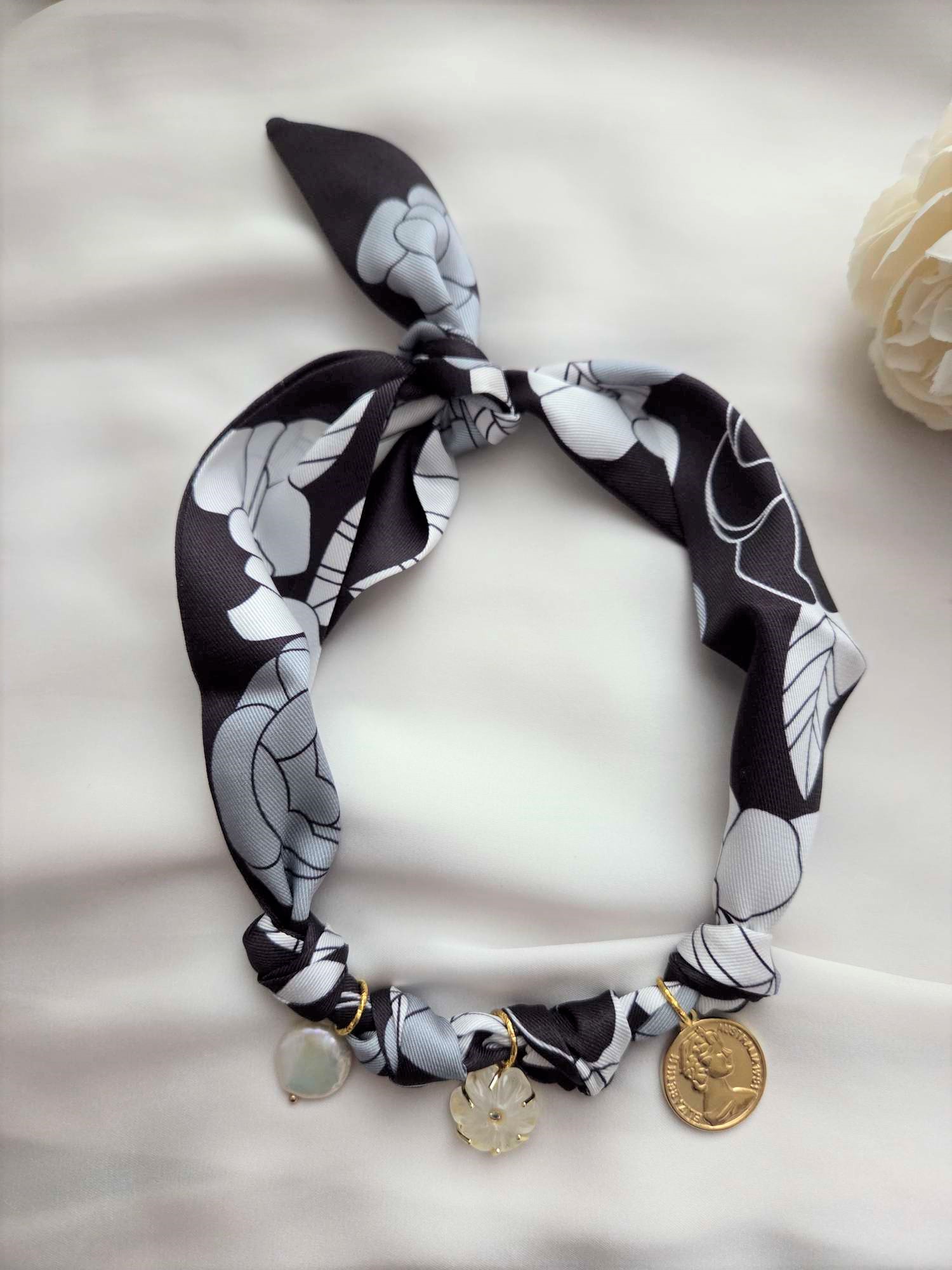 Halstuchkette Modell Iva