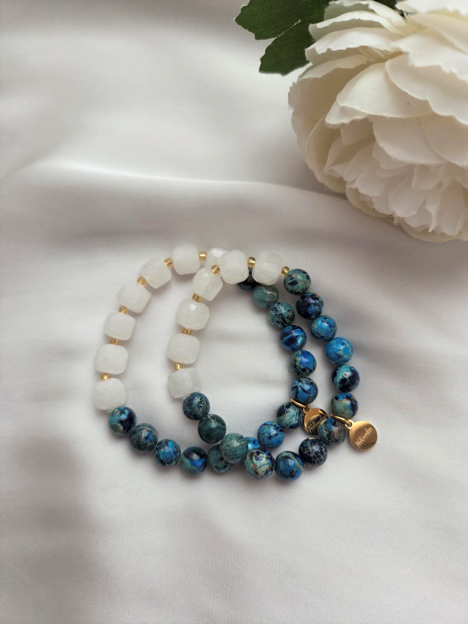 Armband mit blauem See Jaspis und Bergkristall  