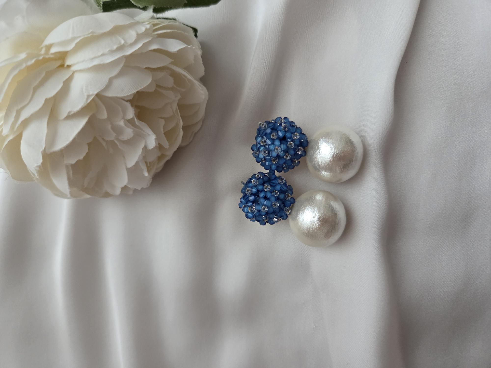 Ohrringe Modell Cotton Flower Drops