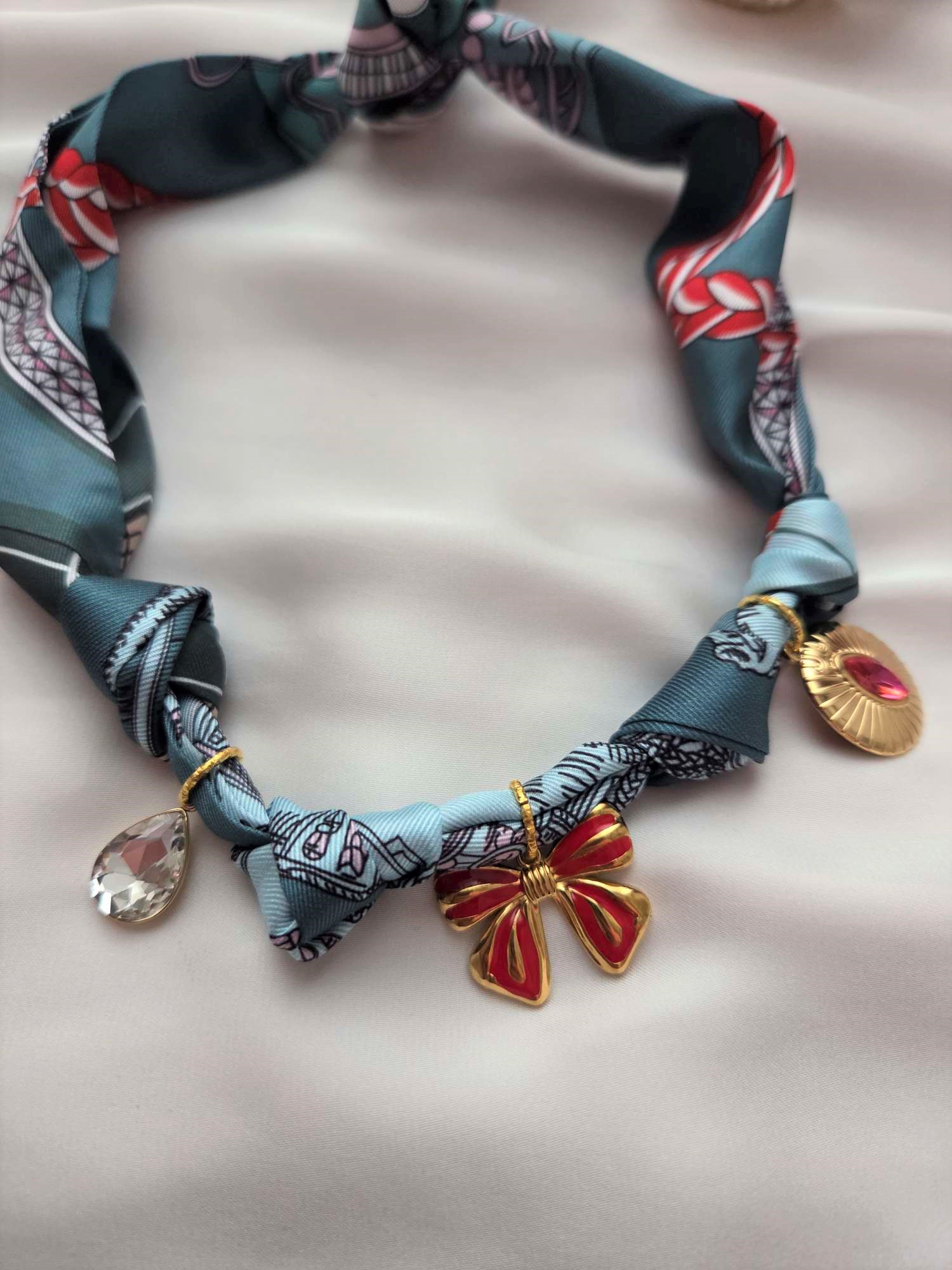 Halstuchkette Modell Iva