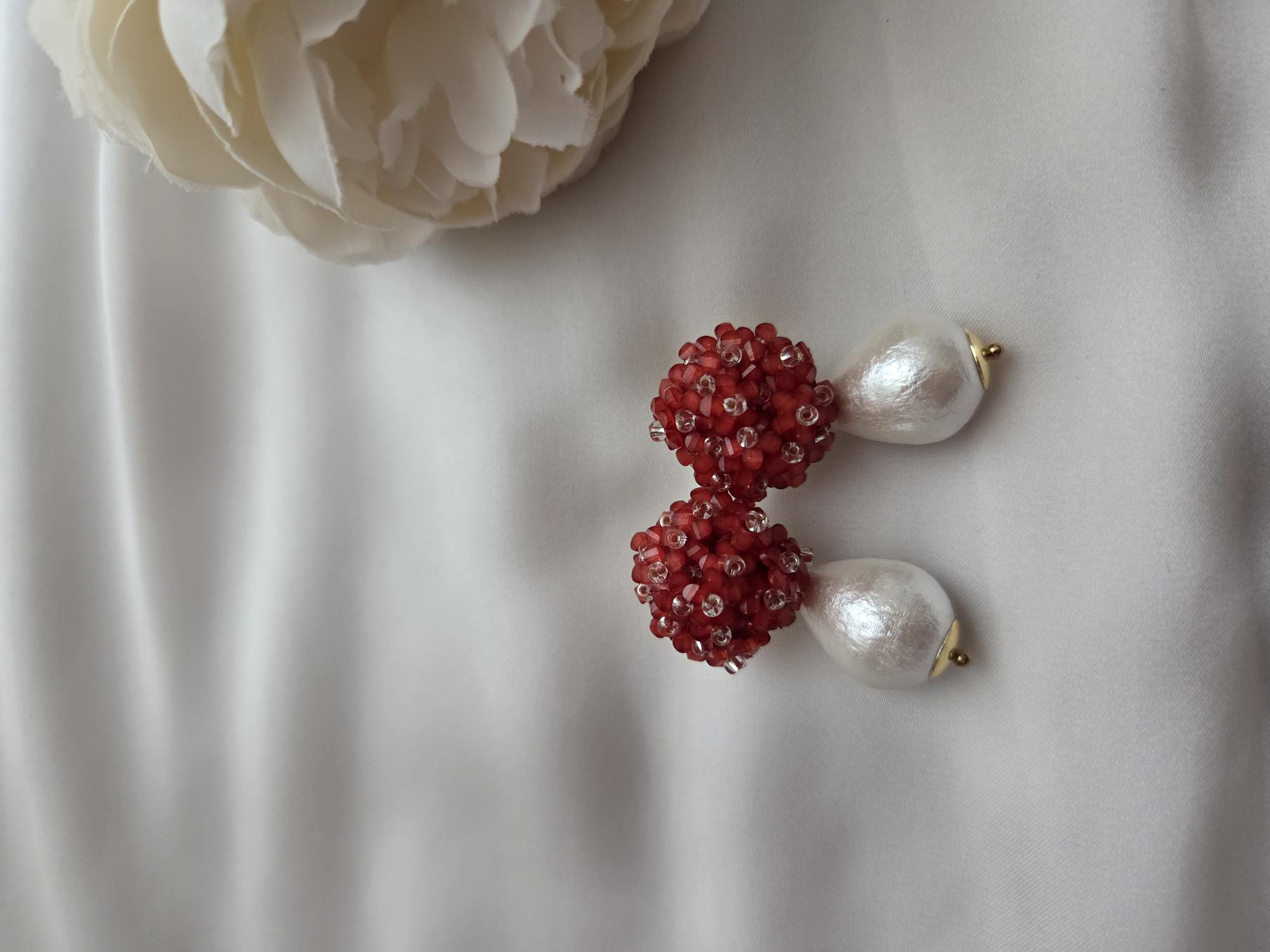 Ohrringe Modell Cotton Flower Drops