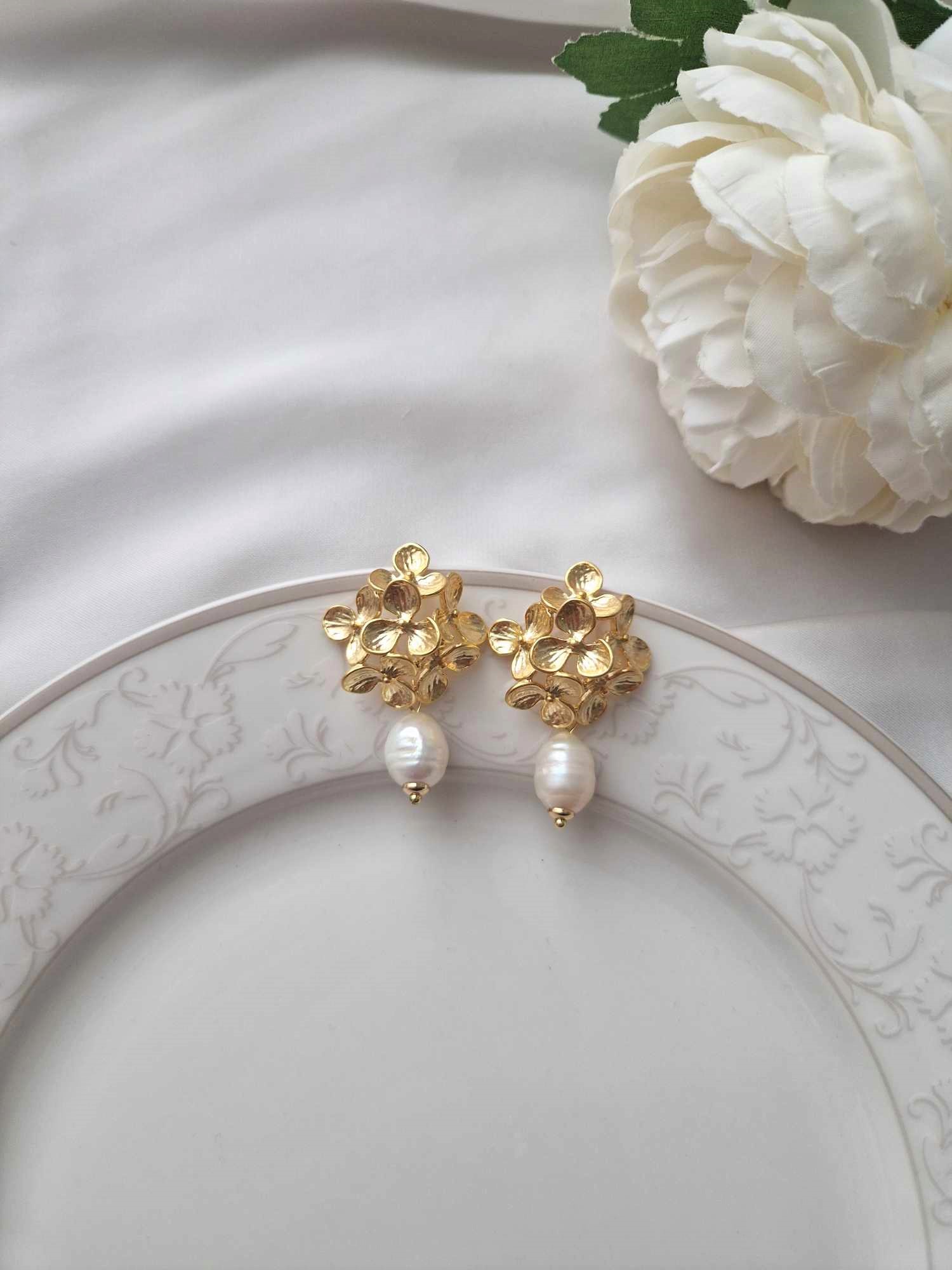 Ohrringe Modell Hortensie