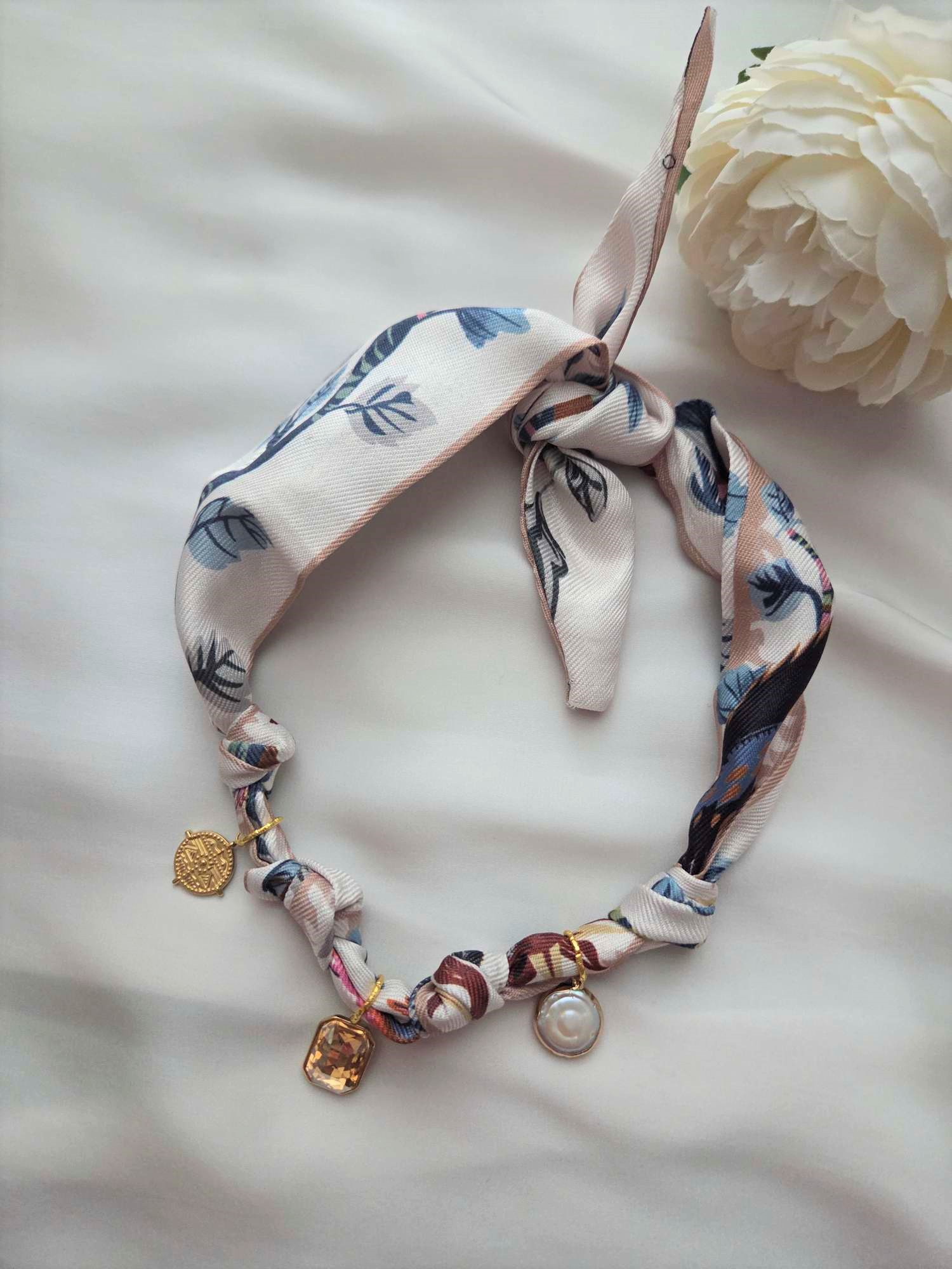 Halstuchkette Modell Iva