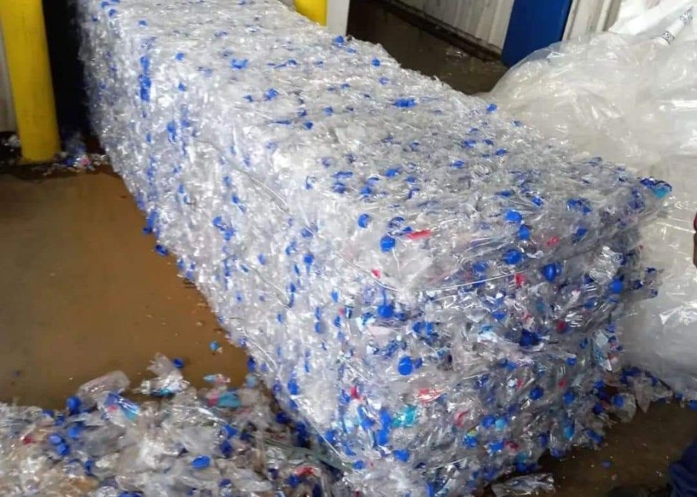 PET Plastic Bottles Scrap