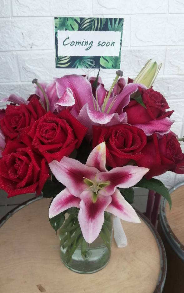 Bouquet of Roses and Lilies