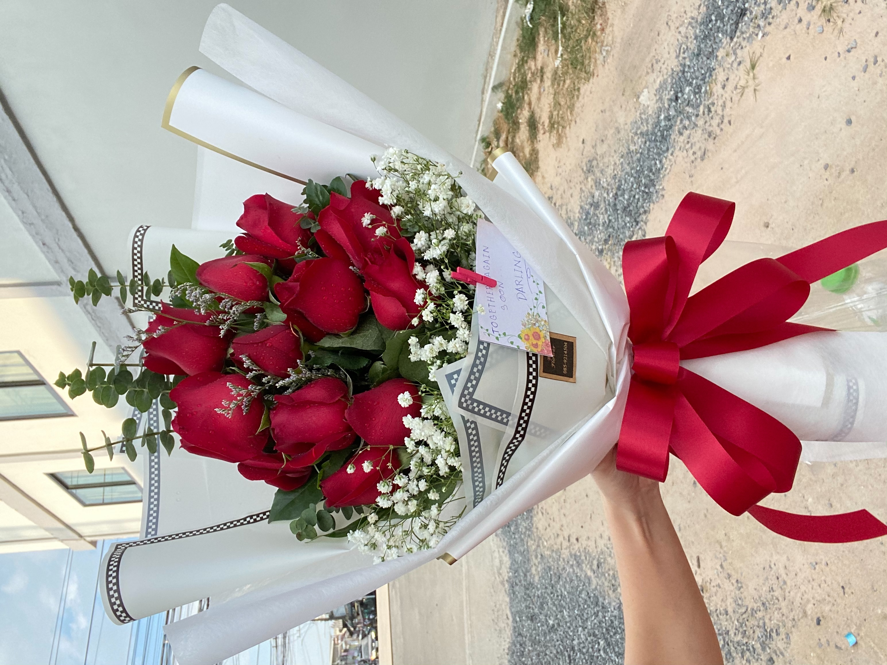 Fresh Red Rose Bouquet