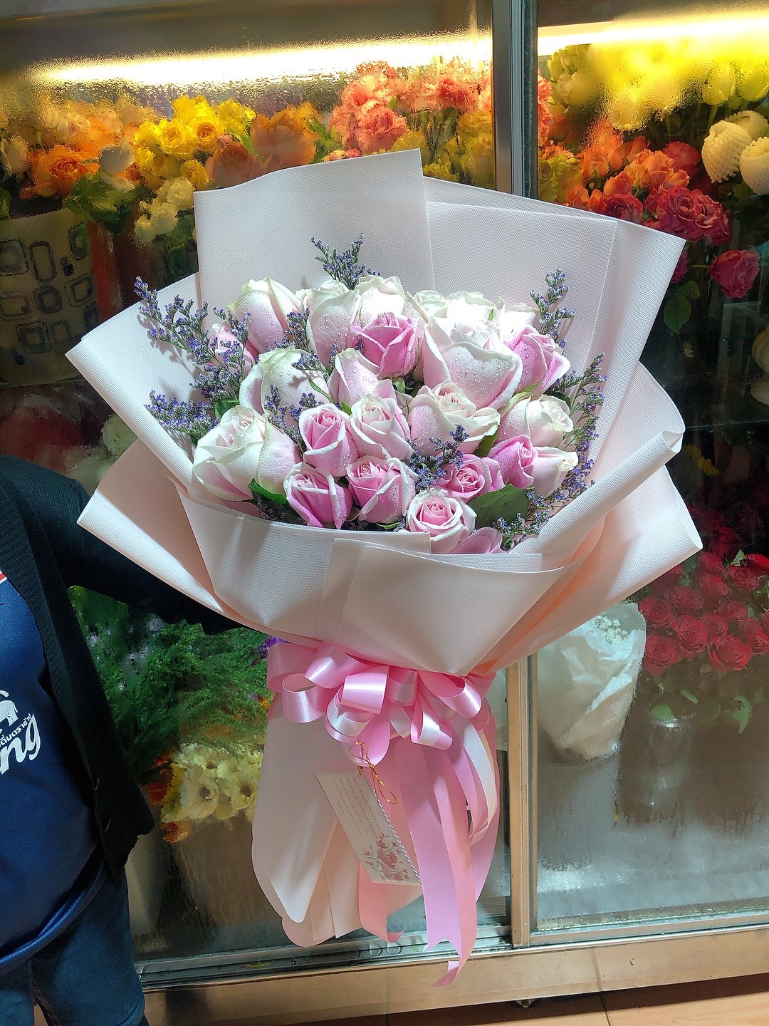 Bouquet of Light Pink Roses