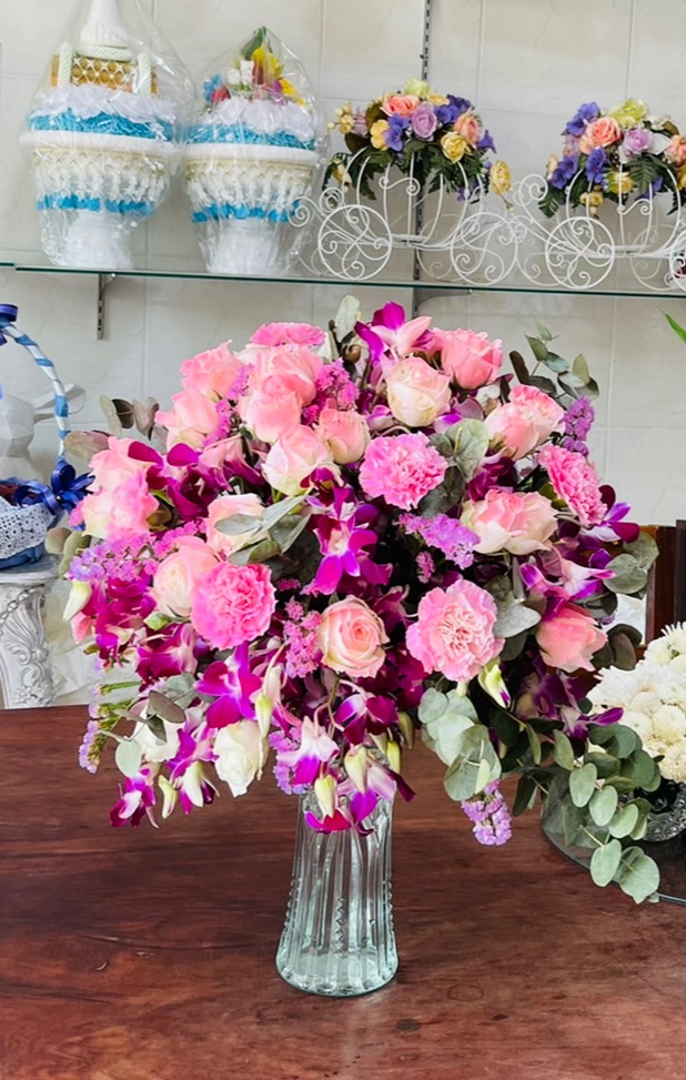 Elegant Flower Arrangement