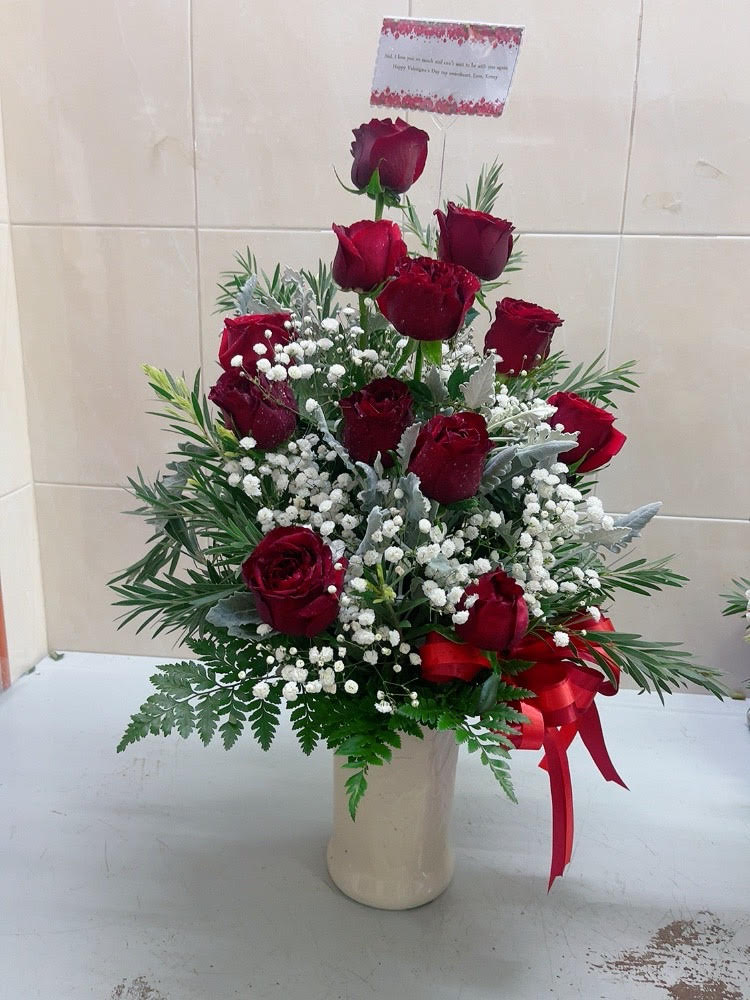 Elegant Red Rose Bouquet