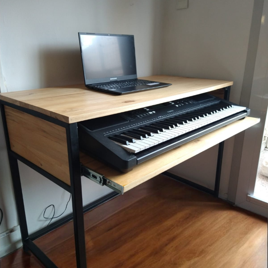 Escritorio Home Studio línea Industrial Plus. Álamo natural.