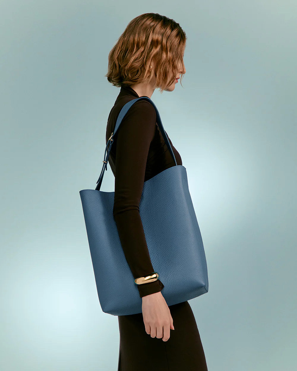  Eira Tote Bag