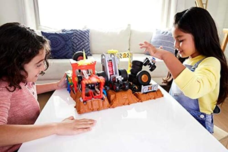 Hot Wheels Monster Trucks Arena World