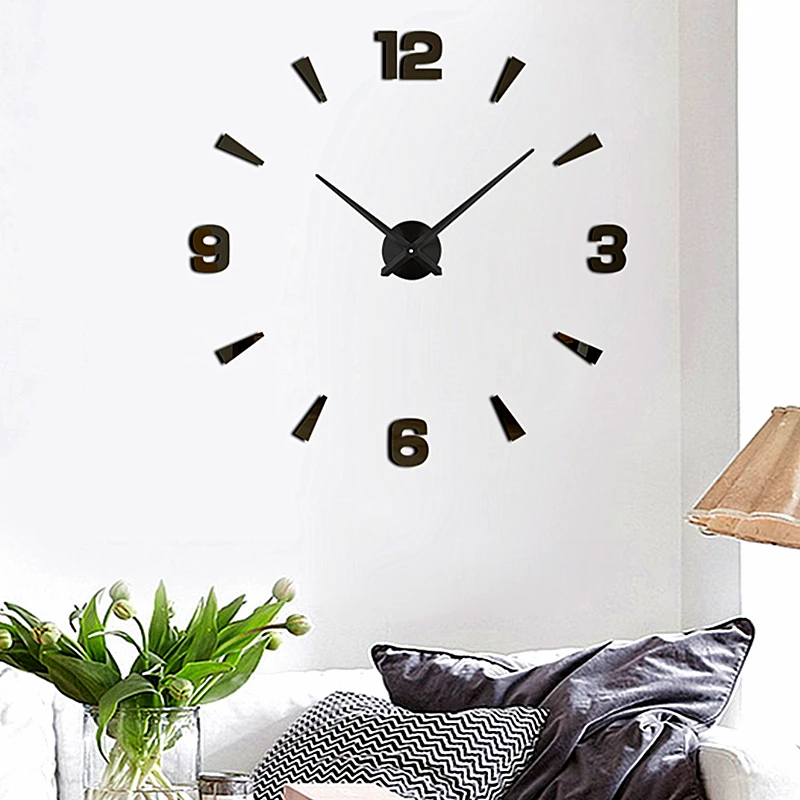 Reloj Decorativo con Números Artísticos