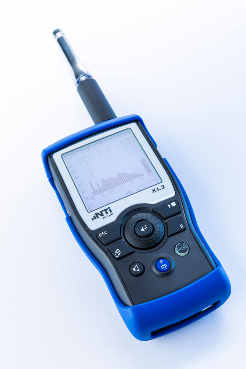 Pack sonomètre NTi Audio XL2 + Micro de classe 2 + logiciel Data Explorer + Power adaptater avec certification de calibration