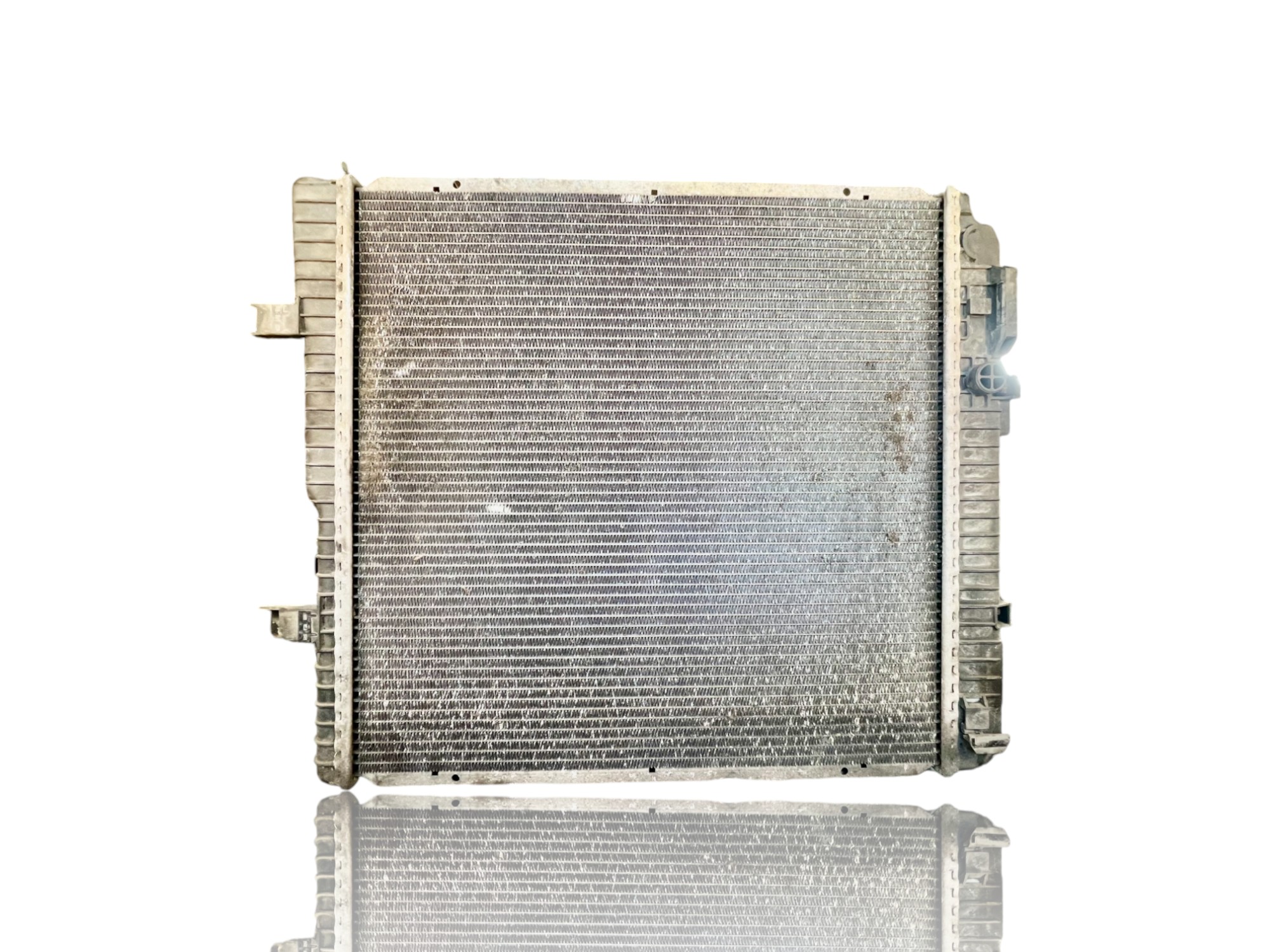 Aušinimo radiatorius   Mercedes-Benz ATEGO A970 500 04 03  005