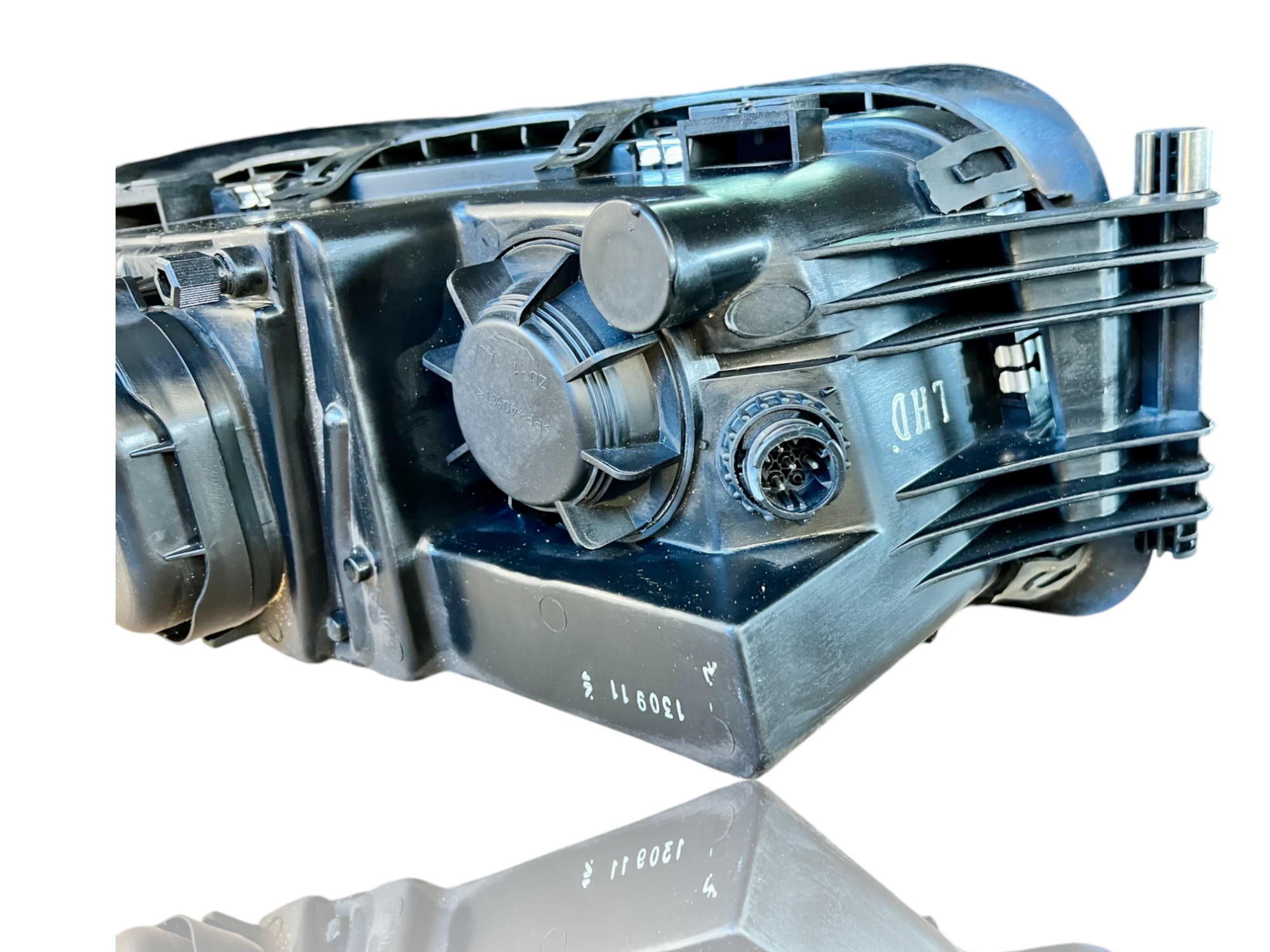 Priekinis žibintas MAN  M 2000 L,  TGA, TGL I, TGM I, TGS I OE 81251016347