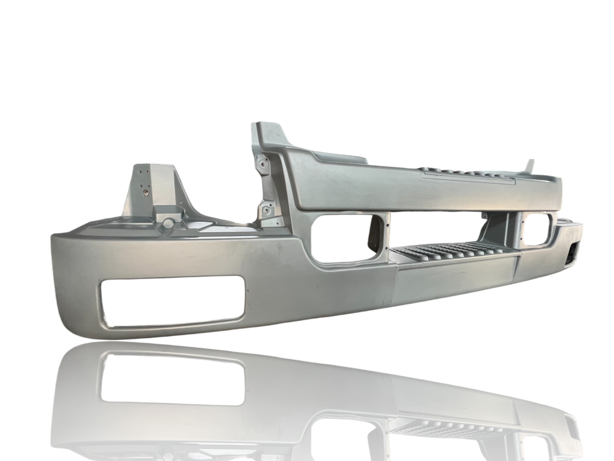 Priekinis bamperis Renault Midlum OE 5010544069