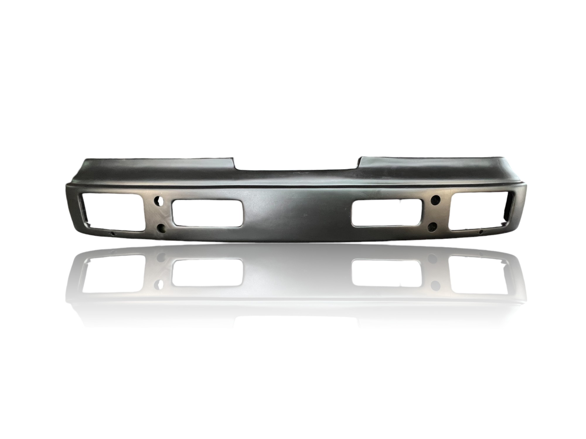 Priekinis bamperis Volvo FL6 OE 1072160