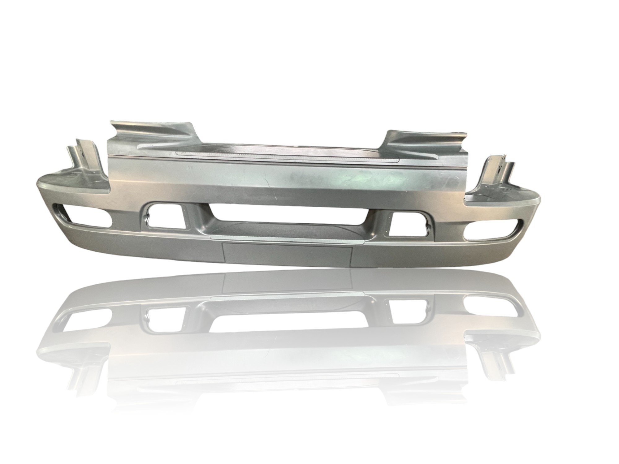 Priekinis bamperis Renault Premium OE 5010225819