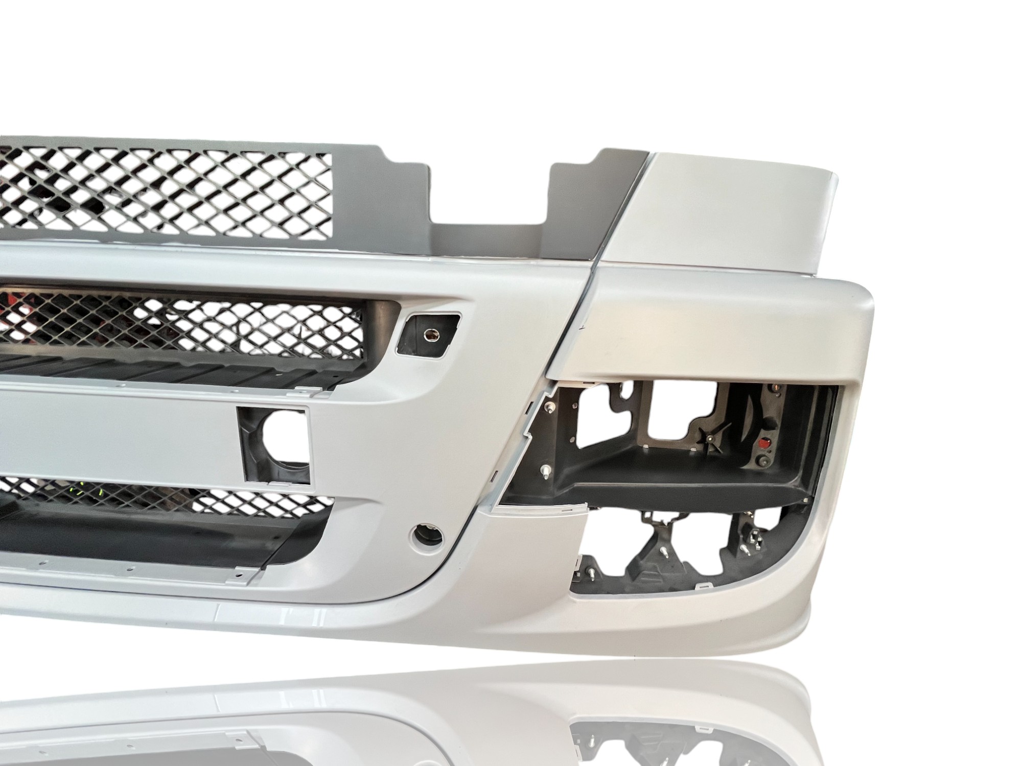 Priekinis bamperis IVECO Stralis OE 504284315
