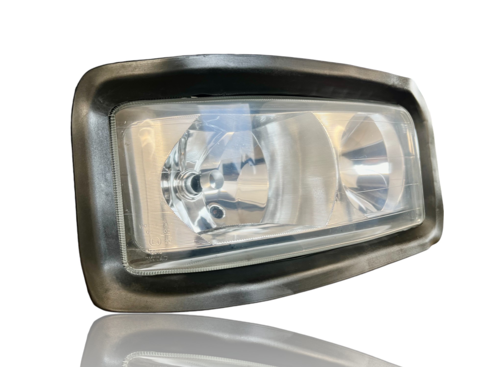 Priekinis žibintas MAN  M 2000 L,  TGA, TGL I, TGM I, TGS I OE 81251016348 