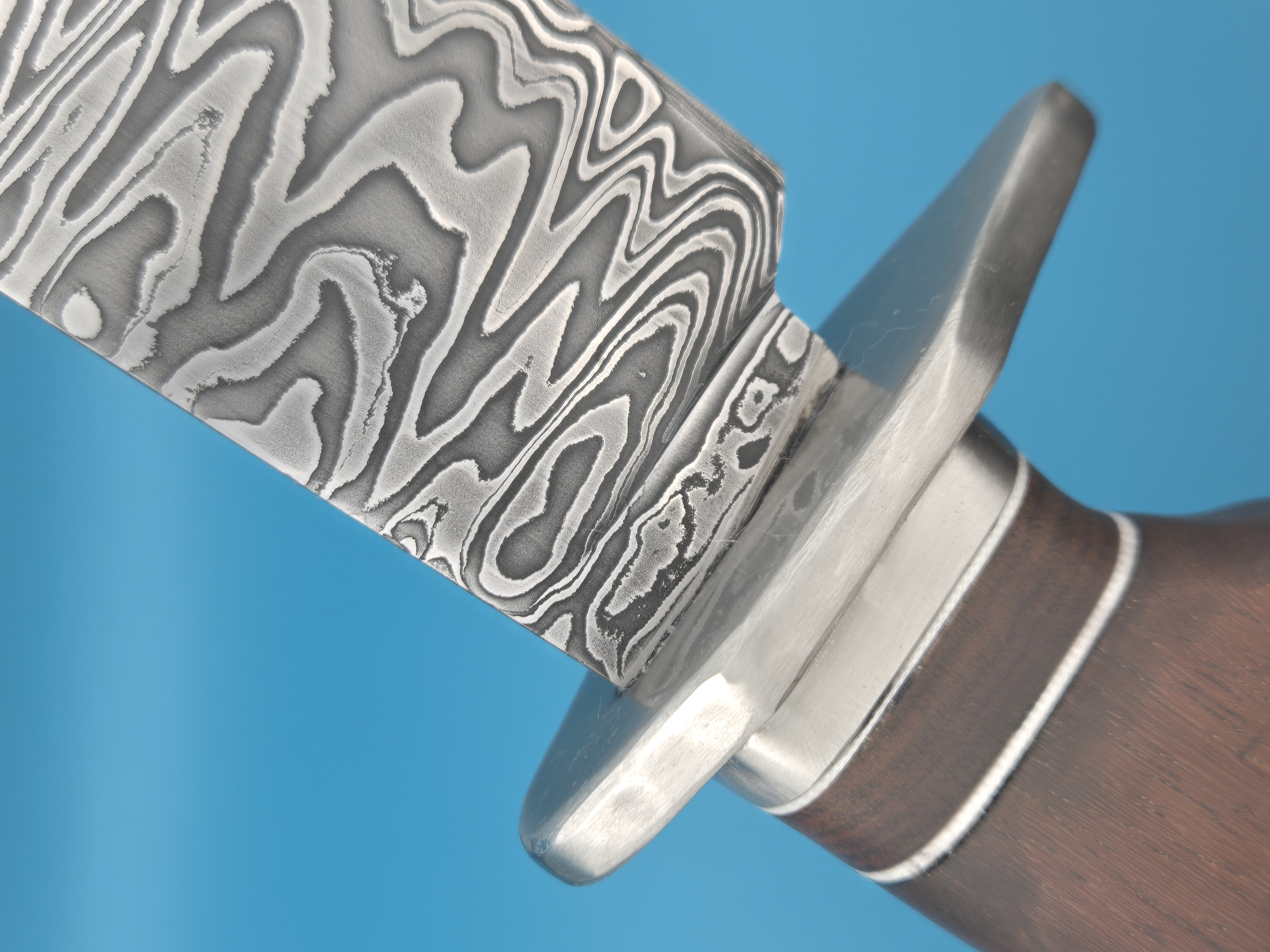 Damascus Compact Bowie