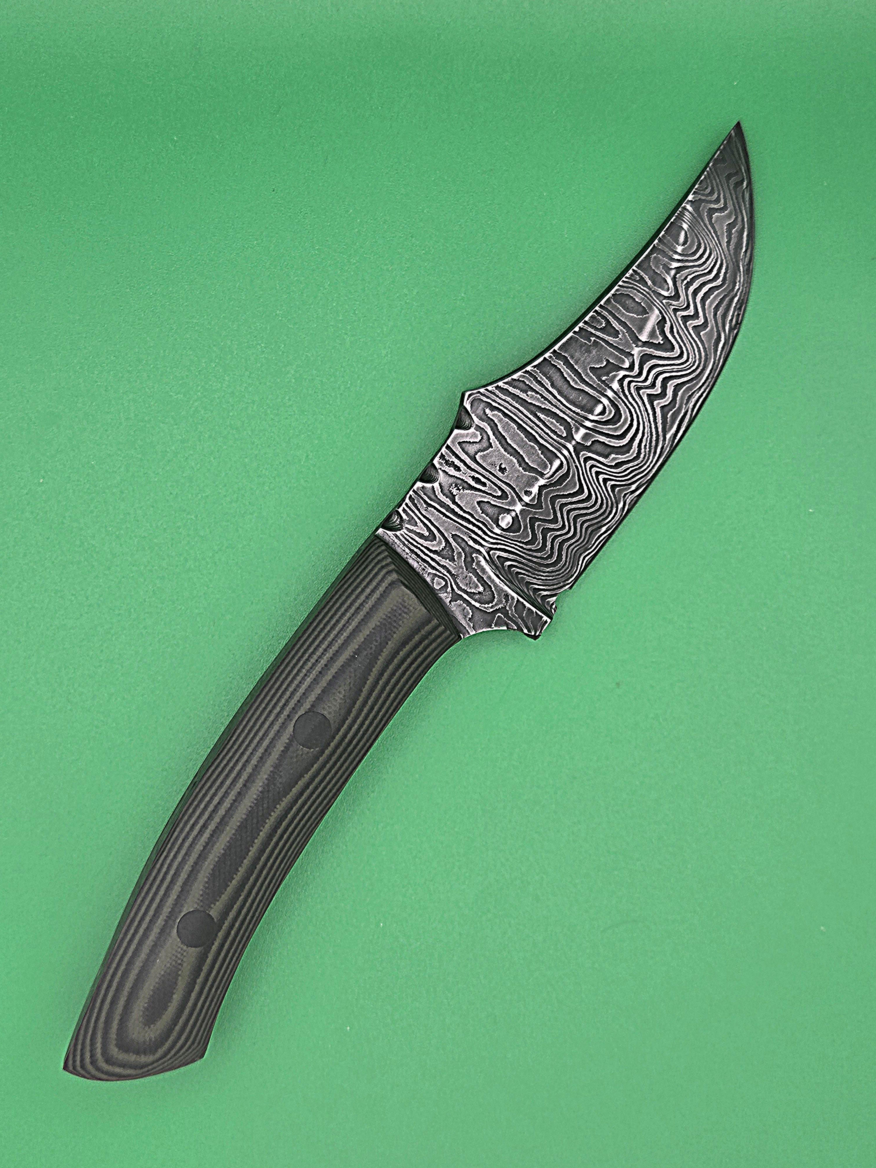 Damascus Shark Fin Hunting Knife