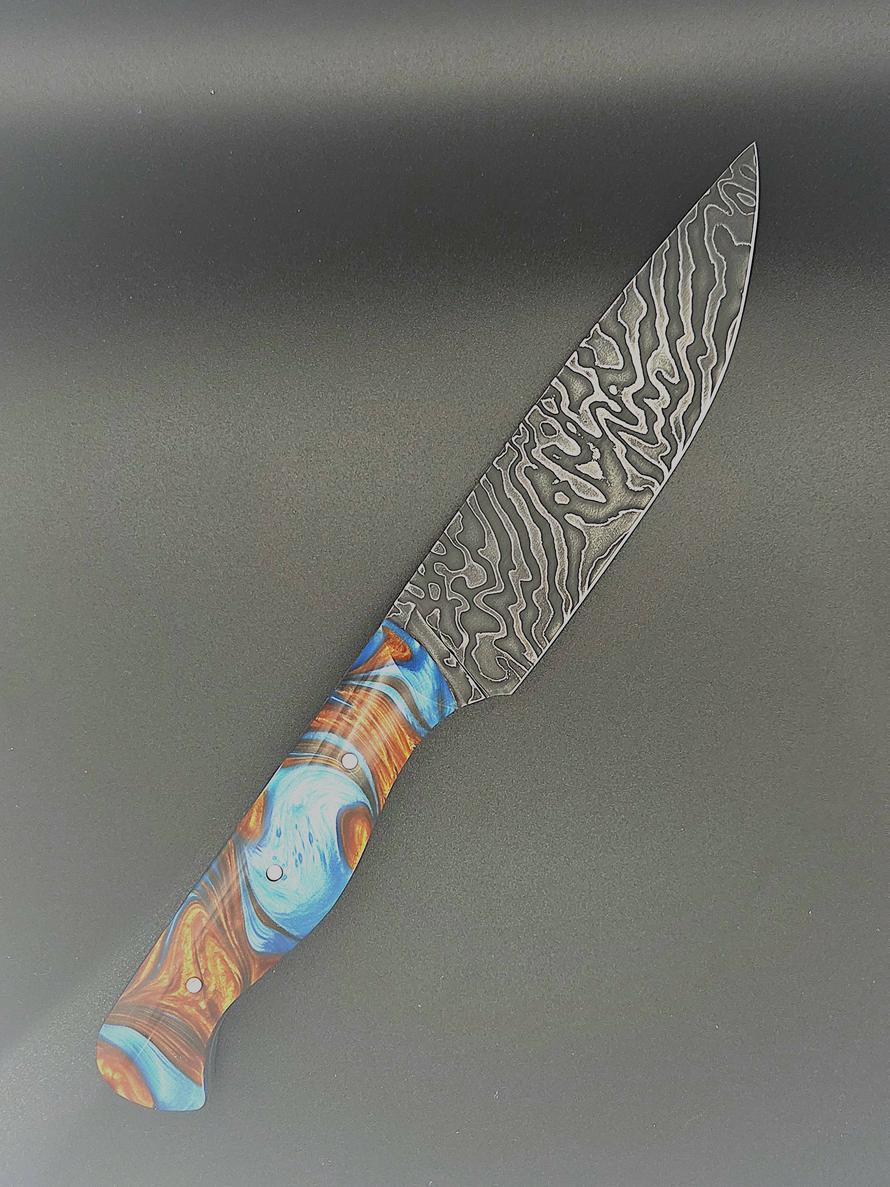 Handcrafted Damascus Steel Knife