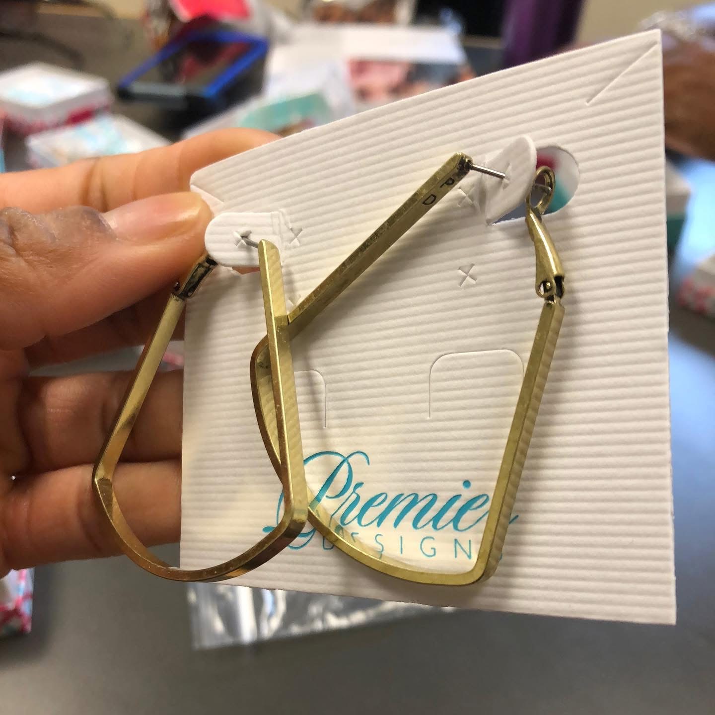 Bell-air Love Triangle Earrings