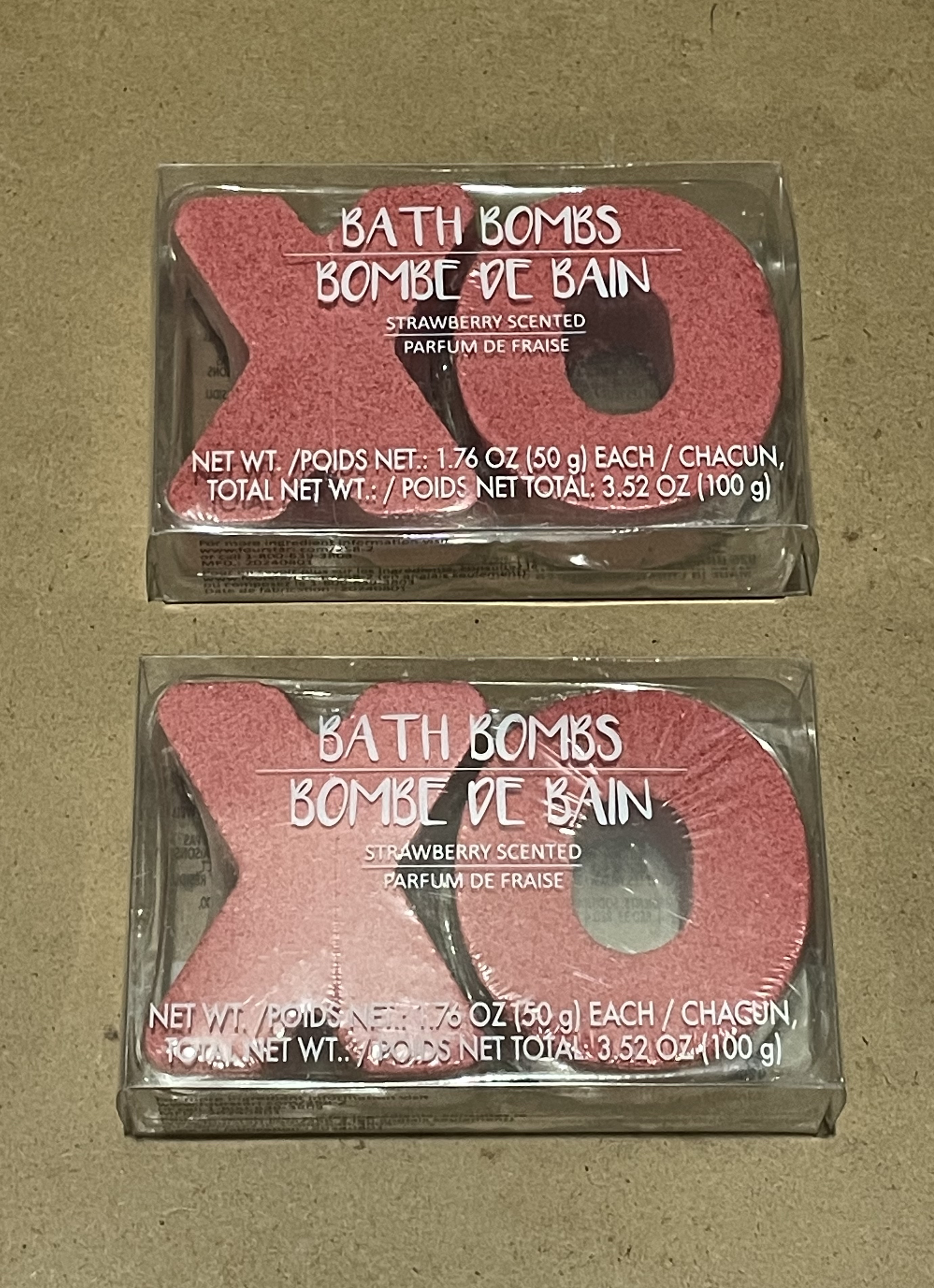 Hugs & Kisses Bath Bombs