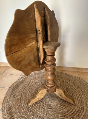 LEONIE, Table Guéridon en Noyer