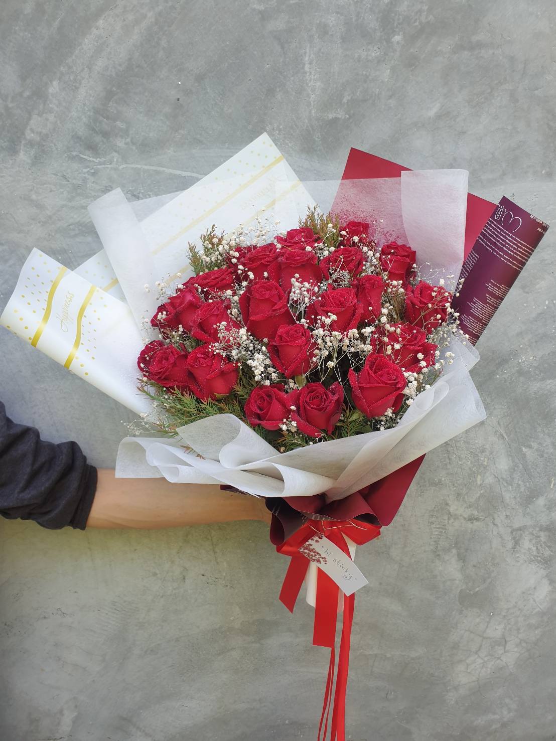 Elegant Red Rose Bouquet