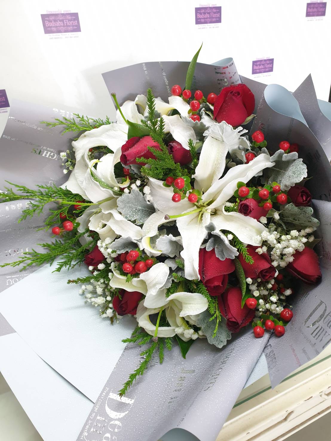 Elegant Rose and Lily Bouquet
