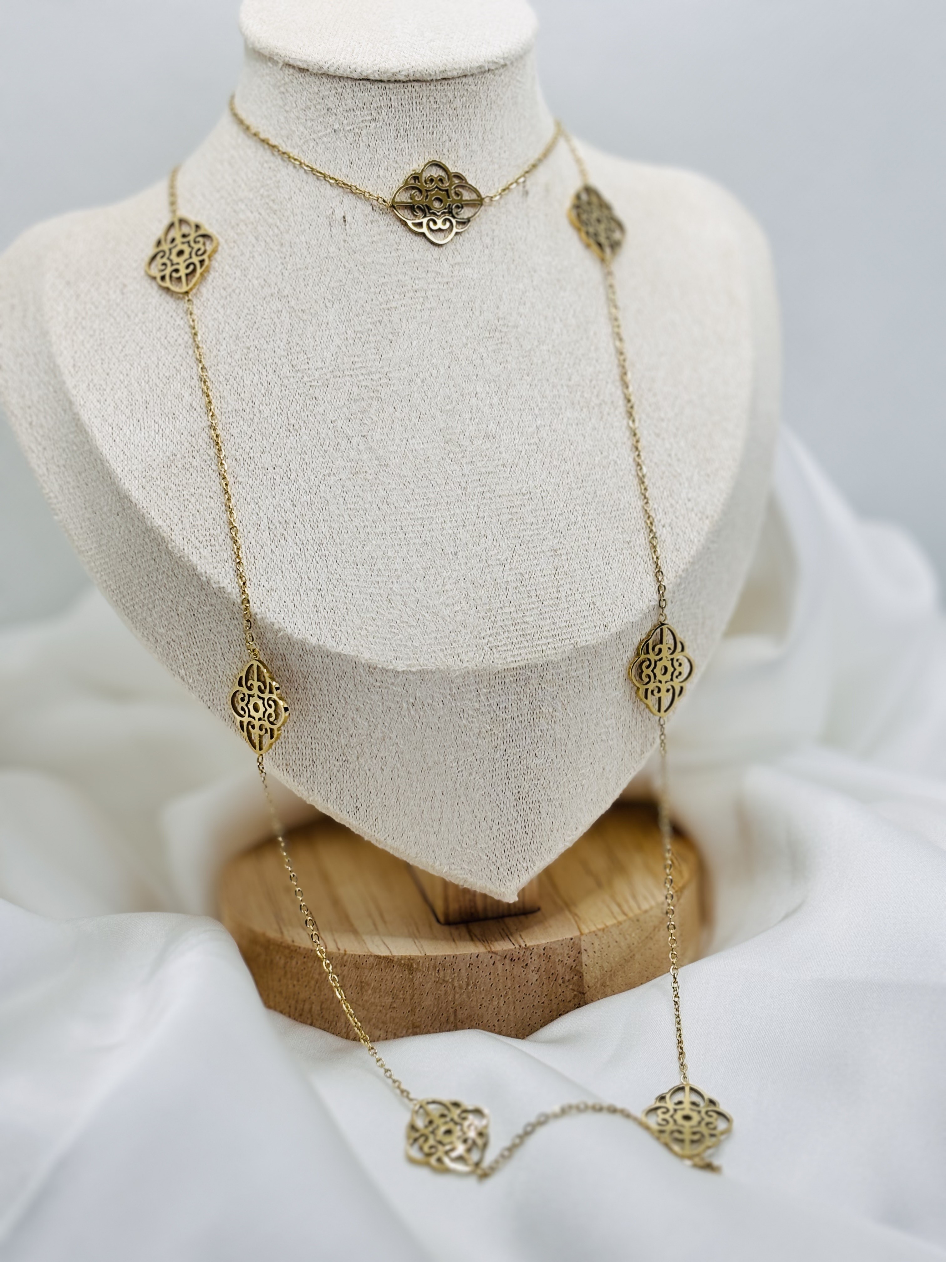 Céleste Or – Sautoir en Acier Inoxydable 