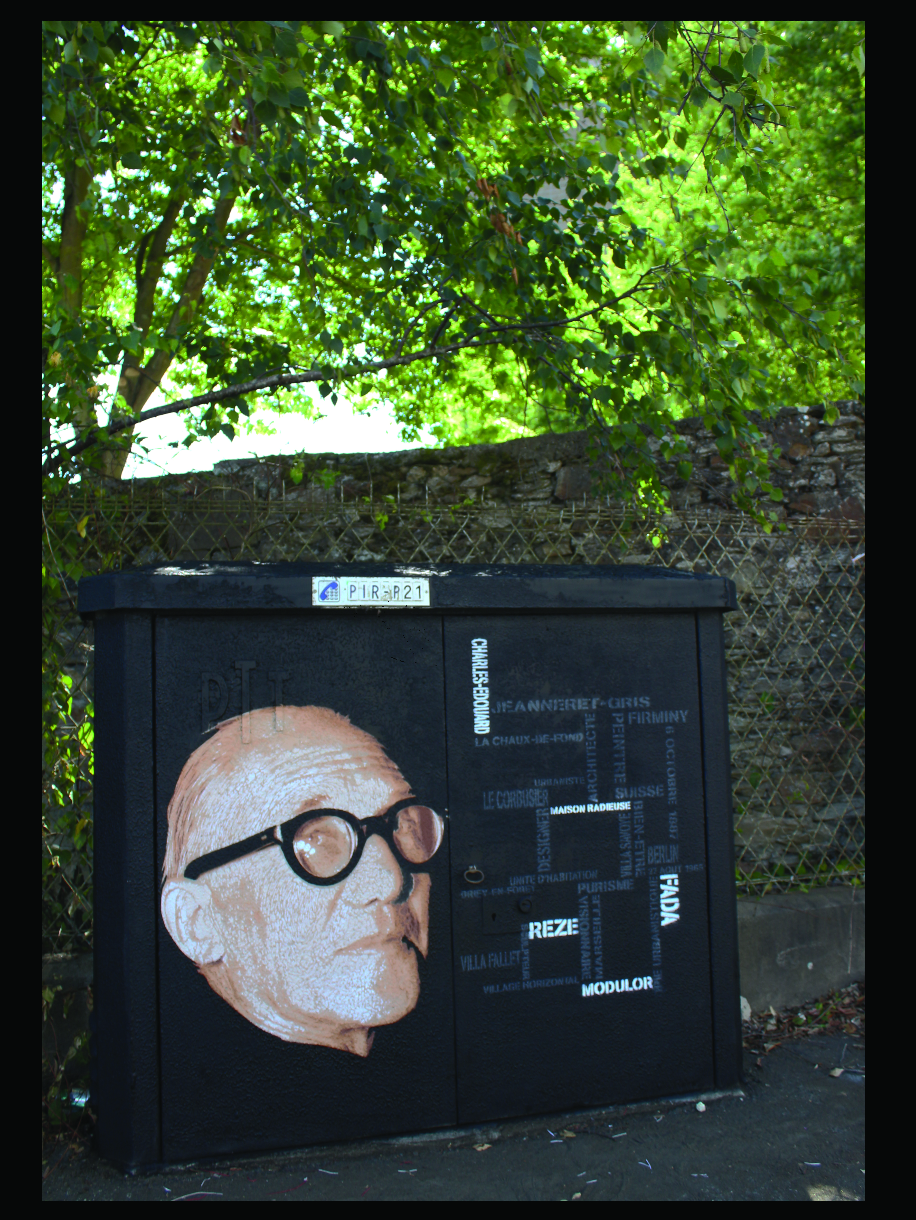 LE CORBUSIER