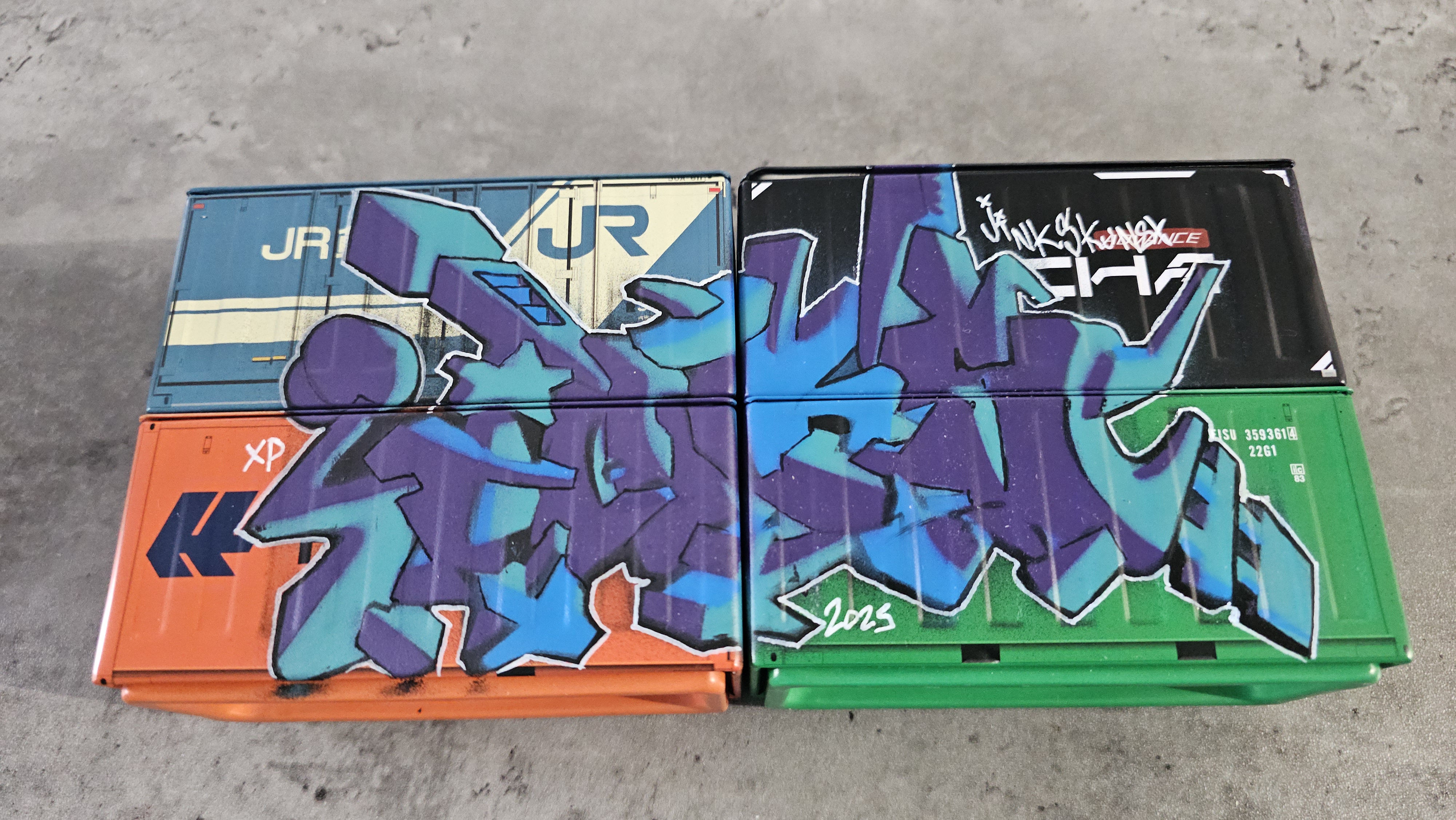 JINKS (4 conteneurs maritimes)
