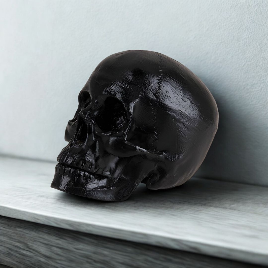 ESCULTURA CAVEIRA MONALISA RESINA PRETA MODALI DESIGN
