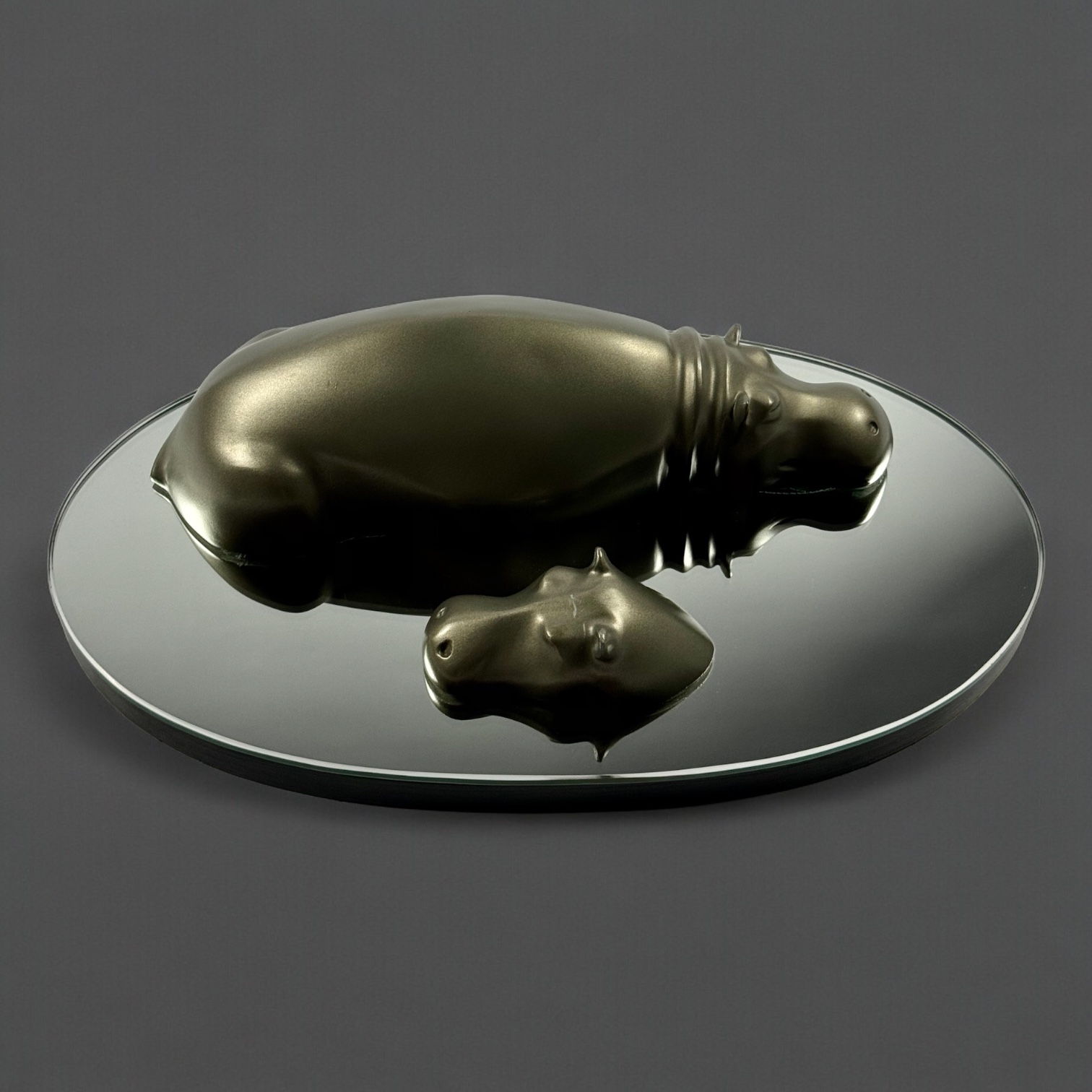 ESCULTURA HIPOPOTAMOS RESINA C/BASE ESPELHADA MODALI DESIGN