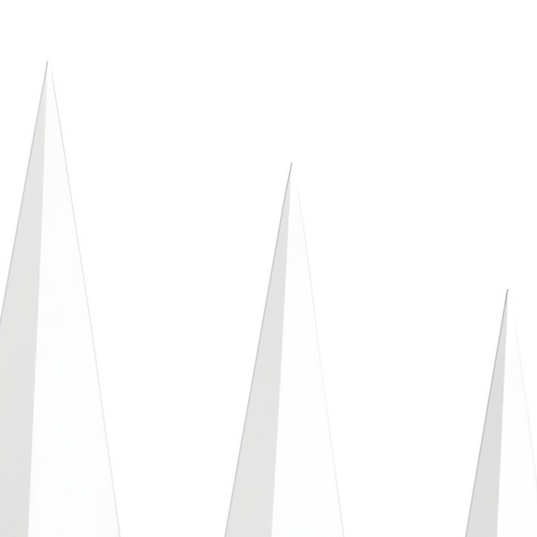 ESCULTURA OBELISCO RESINA BRANCO MODALI DESIGN JOGO 3 PEÇAS