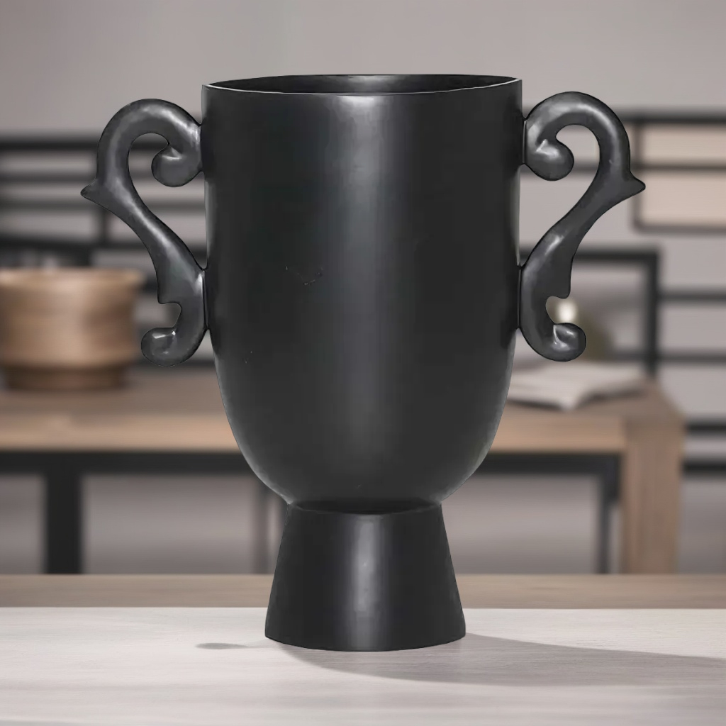 VASO VERSALLES RESINA PRETO MODALI DESIGN