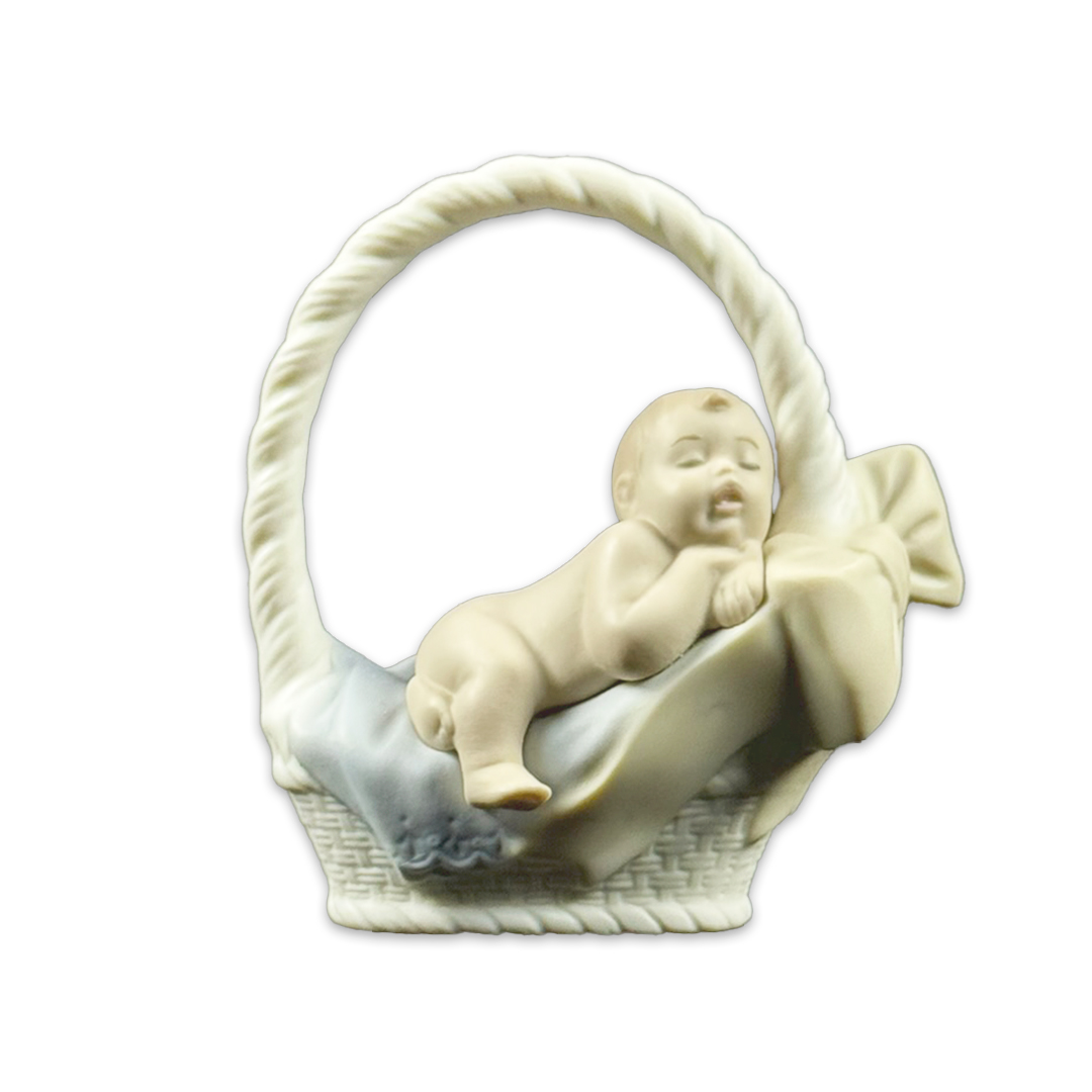 ESCULTURA BEBE NASCIDO  MASCULINO PORCELANA LLADRO