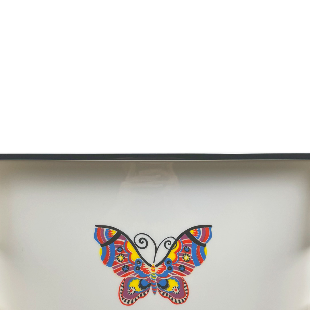 BANDEJA RETANGULAR MADEIRA LAQUEADA BRANCA C/BORBOLETA PACIFIC CONNECTIONS