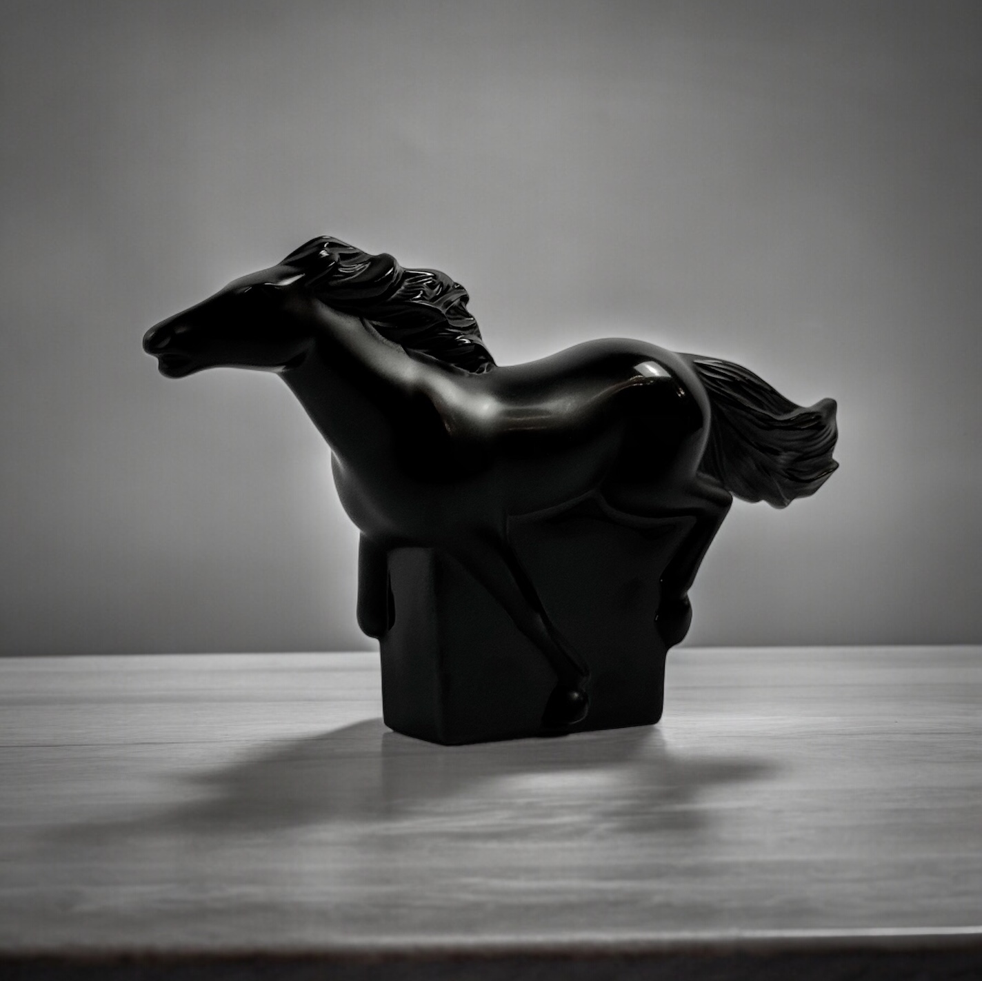 ESCULTURA CAVALO KAZAK CRISTAL PRETO LALIQUE