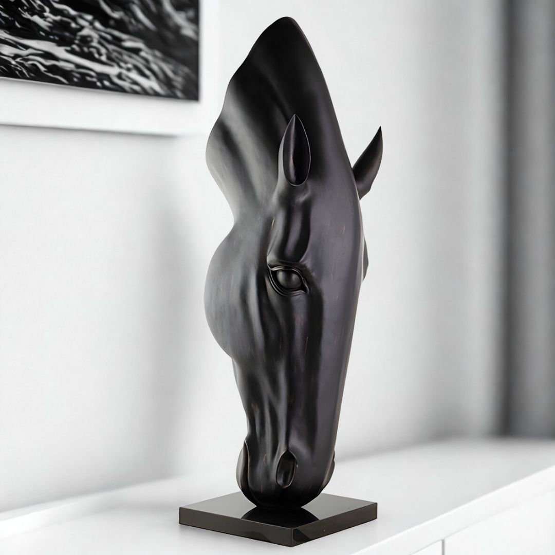 ESCULTURA CABECA CAVALO INVERTIDA RESINA PRETA MODALI DESIGN
