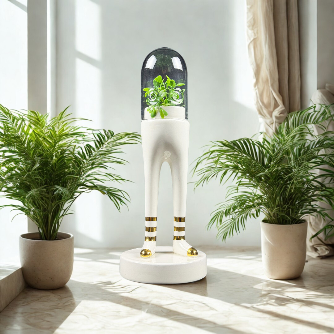 ESCULTURA C/MEIAS LISTRADAS BRANCA/DOURADA CERAMICA BOSA