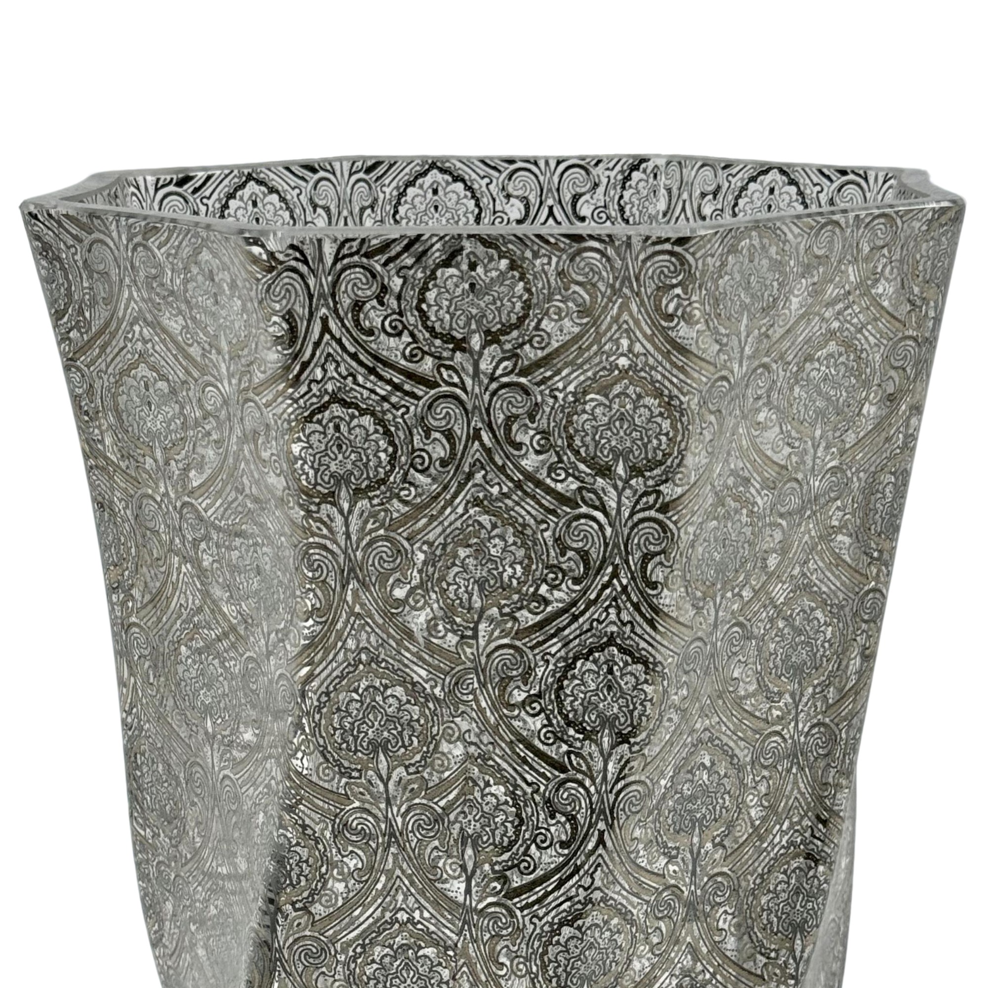 VASO HEXAGONAL DUPONT CRISTAL/PRATEADO A CASA K